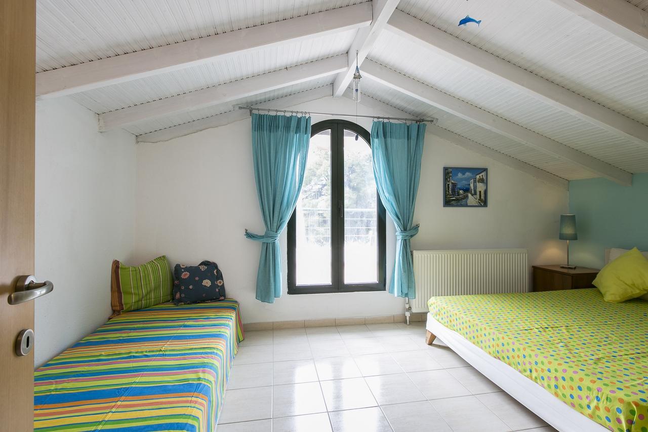 Blue Crab, Beachfront House In Kalandra #Feelslikehome Hanioti Eksteriør billede